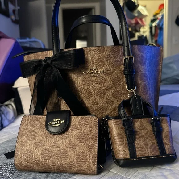Tan and Black Women\'s Bag Set MKF Collection Sabrina Women Shoulder Bag Color Block  main image 2